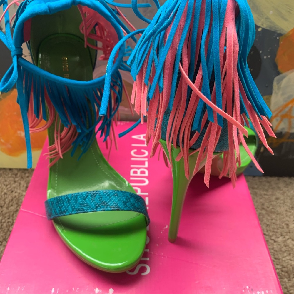 Tulane heel with tassel